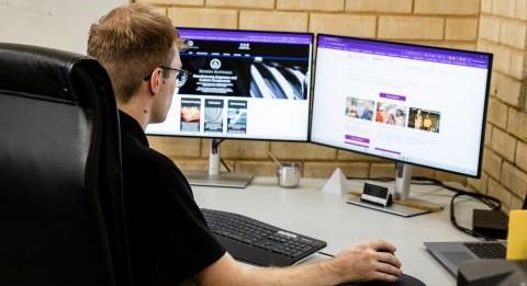 Pictured: SMER skilled migrant Matt accessing the Skilled Migrant Employment Register through the Migration WA Portal.